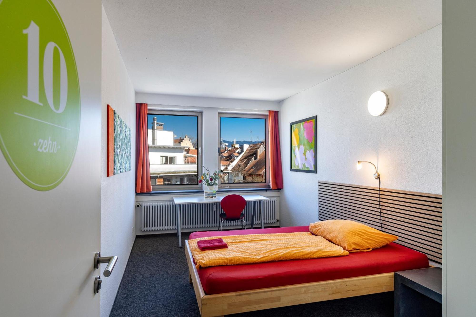 Einzelzimmer mit Gemeinschaftsbad